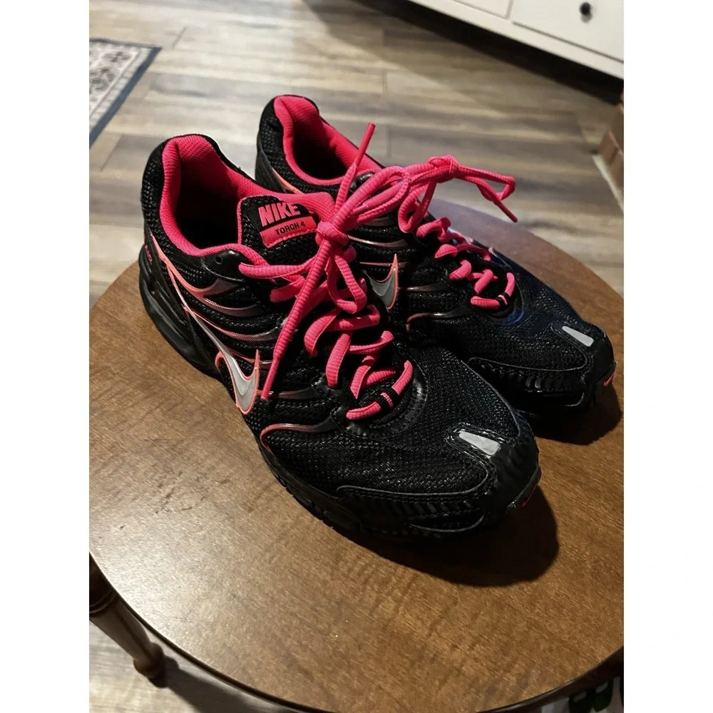 Nike Air Max Torch 4 Women's Size 10 Running Shoes Black Pink